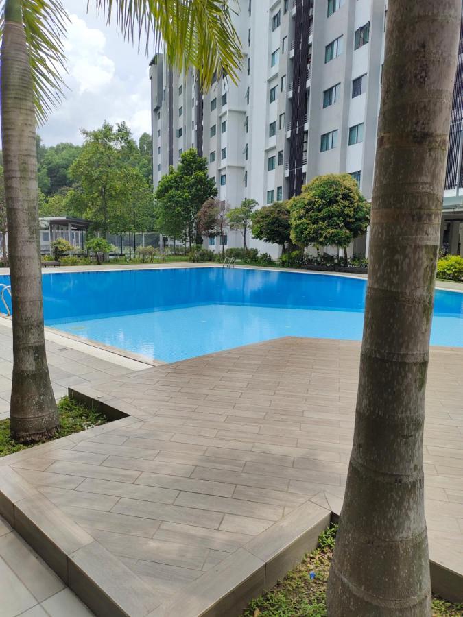 Апартаменты De Cozy Corner Suria Rafflesia Setia Alam Шах-Алам Экстерьер фото