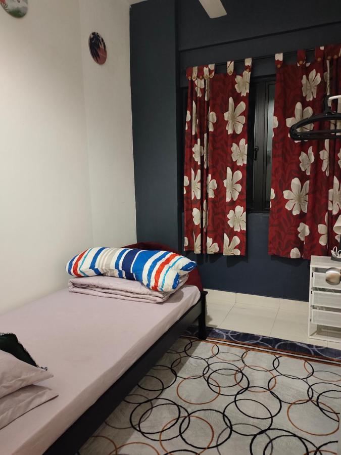 Апартаменты De Cozy Corner Suria Rafflesia Setia Alam Шах-Алам Экстерьер фото